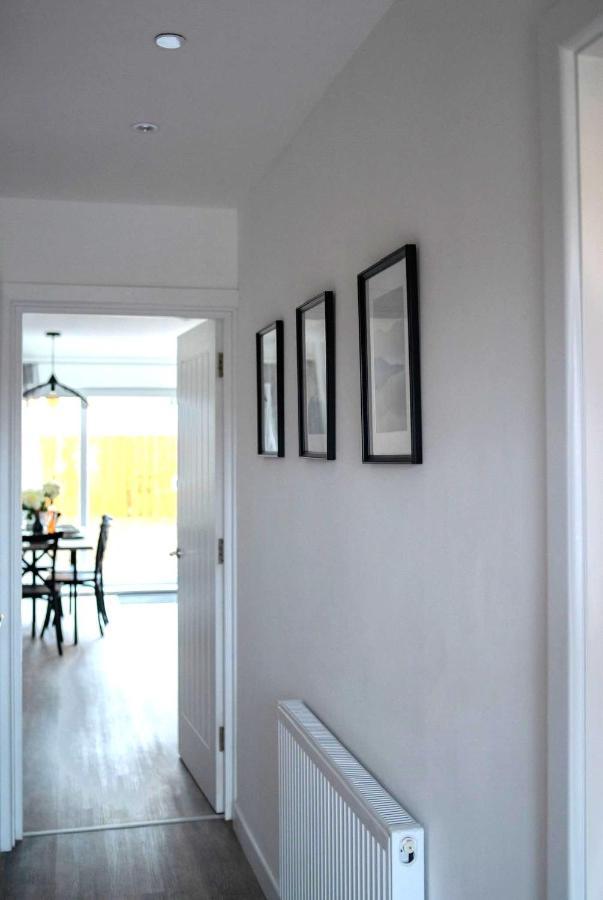 The Red House Modern Stylish Home From Home Walking Distance To Cardiff Bay And City Centre With Parking Eksteriør billede
